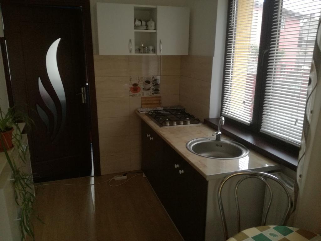 Hotel Casa Aurora à Turda Extérieur photo
