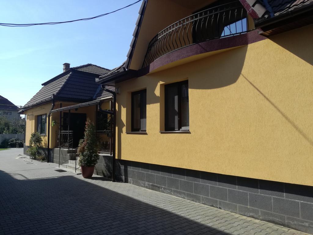 Hotel Casa Aurora à Turda Extérieur photo