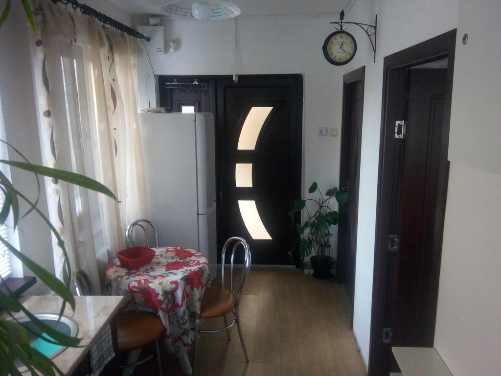 Hotel Casa Aurora à Turda Extérieur photo