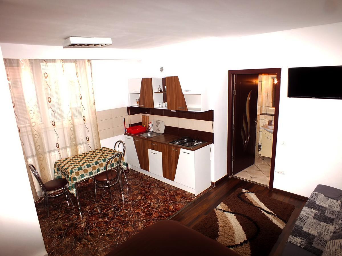 Hotel Casa Aurora à Turda Extérieur photo