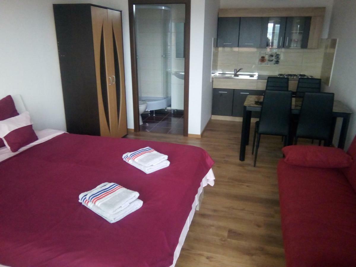 Hotel Casa Aurora à Turda Extérieur photo