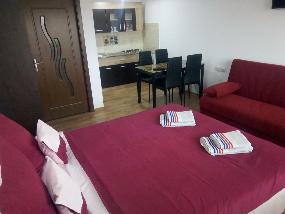 Hotel Casa Aurora à Turda Extérieur photo